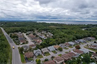 211 MASSEY Drive, North Bay, ON P1A 4H2