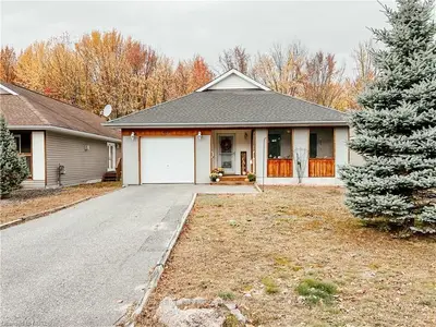214 THELMA Avenue, North Bay, ON P1A 4M8