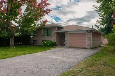 7 KNOX Court, North Bay, ON P1A 2P6