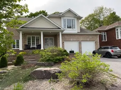 1 OAKRIDGE Court, North Bay, ON P1C 1N1