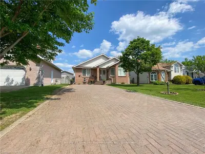 7 MARIAH Street, North Bay, ON P1A 4L9