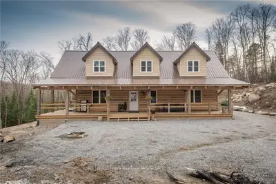 745 FERONIA Road, North Bay, ON P1B 8G4