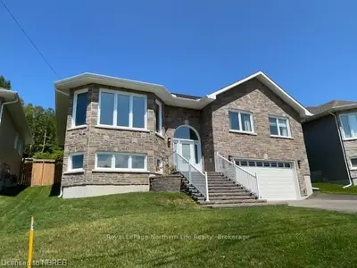 340 GOLF CLUB Road, North Bay, ON P1B 0E8
