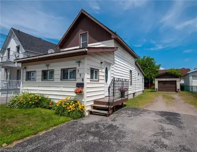 258 SIXTH Avenue W, North Bay, ON P1B 3P3