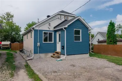 733 WORTHINGTON Street E, North Bay, ON P1B 1J1