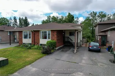 543 BROMLEY Avenue, North Bay, ON P1B 9H7