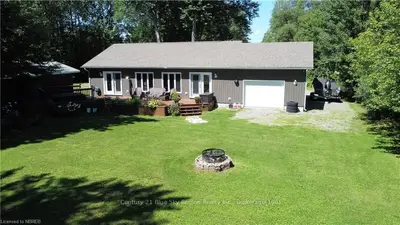 1069 JOCKO POINT Road, North Bay, ON P1B 8G5