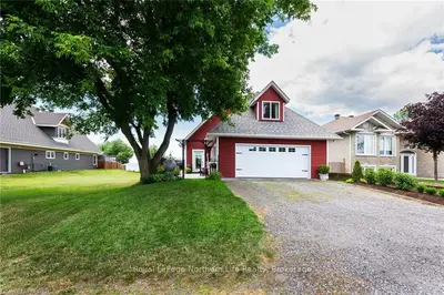 659 QUEEN Street, North Bay, ON P1A 1T8