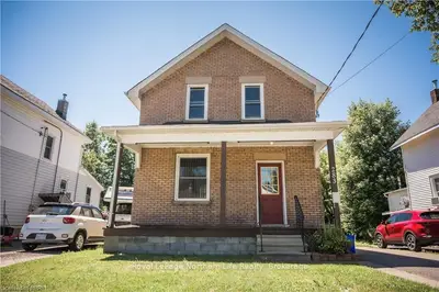 283 FOURTH Avenue E, North Bay, ON P1B 1N3