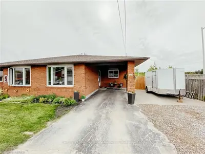 807 MCKAY Avenue, North Bay, ON P1B 8W1