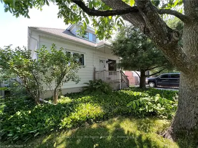 1081 BROOKES Street, North Bay, ON P1B 2N7