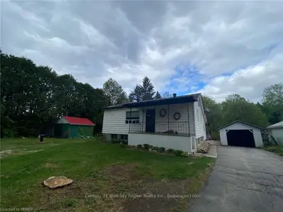 102 JODOUIN Road, Papineau-Cameron, ON P0H 1V0