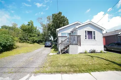 602 HARDY Street, North Bay, ON P1B 1S5