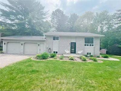 109 EGLINGTON Road N, East Ferris, ON P0H 1H0