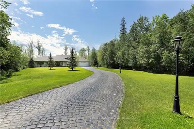 2295 Northshore Road, North Bay, ON P1B 8G4
