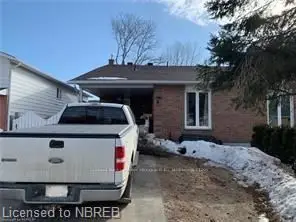 6 DOVER Court, North Bay, ON P1B 9G6
