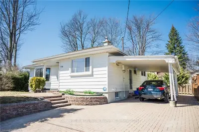 776 VIMY Street, North Bay, ON P1B 5B4
