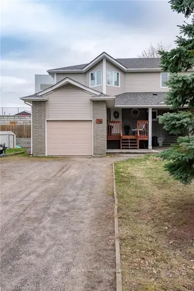 18 TIFFANY Court, North Bay, ON P1B 9R6