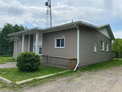 131 Cedar Heights Drive, North Bay, ON P1B 8G3