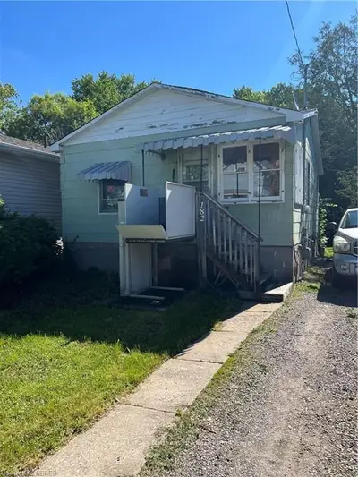182 KING Street W, North Bay, ON P1B 5Z7