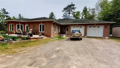 1050 B HWY 17 E, North Bay, ON P1A 0A4