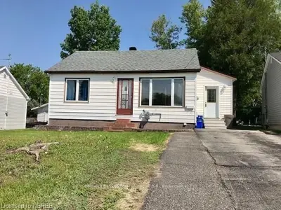 132 MORLAND Avenue, North Bay, ON P1B 7R9