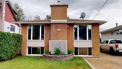 1461 Jane Street, North Bay, ON P1B 3J7