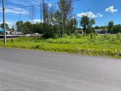 452 KING Street, West Nipissing, ON P2B 3C8