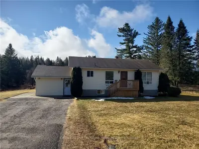 1227 MEMORIAL PARK Drive E, Powassan, ON P0H 1Z0