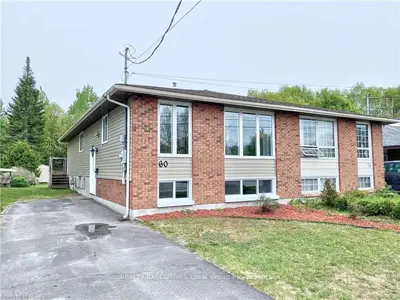 60 GREENHILL Avenue, North Bay, ON P1C 1H8