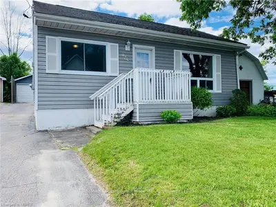 925 MAHER Street, North Bay, ON P1B 2L8