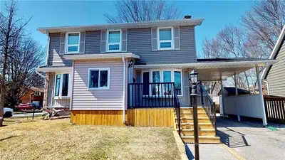 25 ROWE Avenue, North Bay, ON P1A 1W8