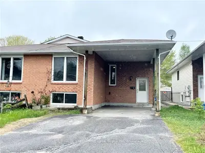23 PAUL Street, North Bay, ON P1B 9L8