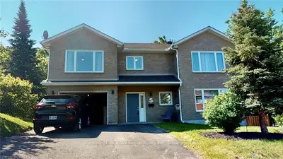 5 VIVYENNE Court, North Bay, ON P1A 4J2