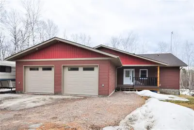 414 CENTENNIAL Crescent, East Ferris, ON P0H 1K0