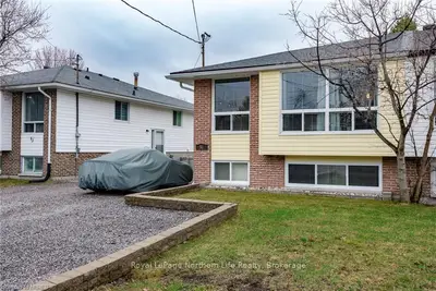 51 CHARLTON Crescent, North Bay, ON P1A 3M8