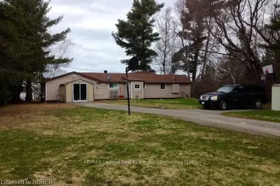 883 Evansville Road, West Nipissing, On P2b 2k5