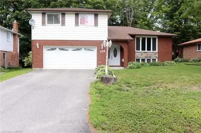 126 WILLINGDON Drive, North Bay, ON P1C 1E9