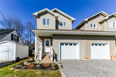 145B WHITNEY Avenue, North Bay, ON P1A 1Z1