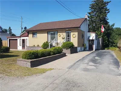 521 STONES Street, North Bay, ON P1B 6B9