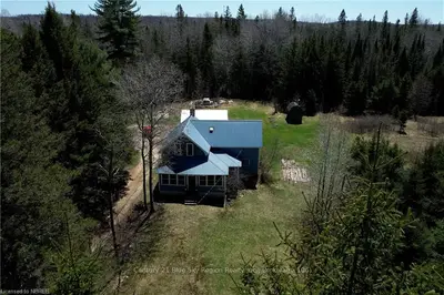 43 CHALET Road, Powassan, ON P0H 2L0