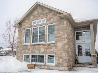 160 GREENWOOD Avenue, North Bay, ON P1B 5E9