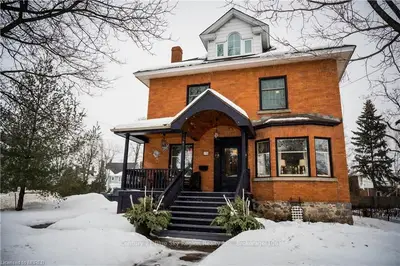 590 COPELAND Street, North Bay, ON P1B 3C6