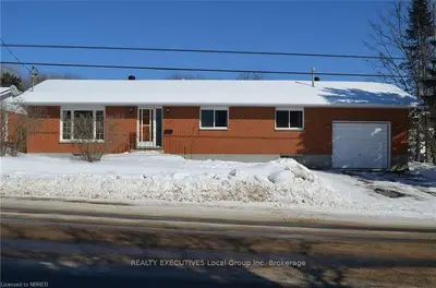 338 MAIN Street, Powassan, ON P0H 1Z0