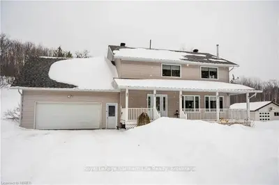 26 GLENDALE HEIGHTS Road, Powassan, ON P0H 1Z0