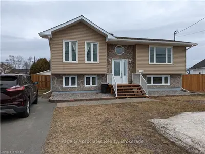 215 JOHN Street, West Nipissing, ON P2B 2A1