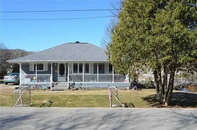 179 DANIEL Street, Powassan, ON P0H 1Z0