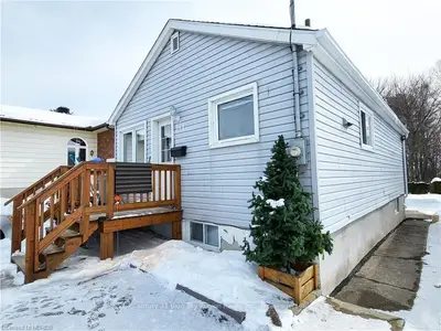 143 MILANI Road, North Bay, ON P1B 7P4
