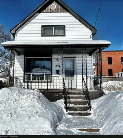 454 JOHN Street, North Bay, ON P1B 2M8