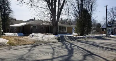 22 FODOR Street, North Bay, ON P1A 1C4